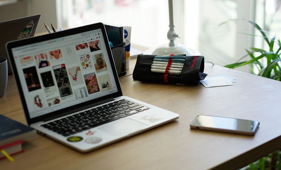 Rekomendasi Laptop Bisnis Terbaik